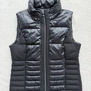 Women's Black Puffer Vest Mark New York